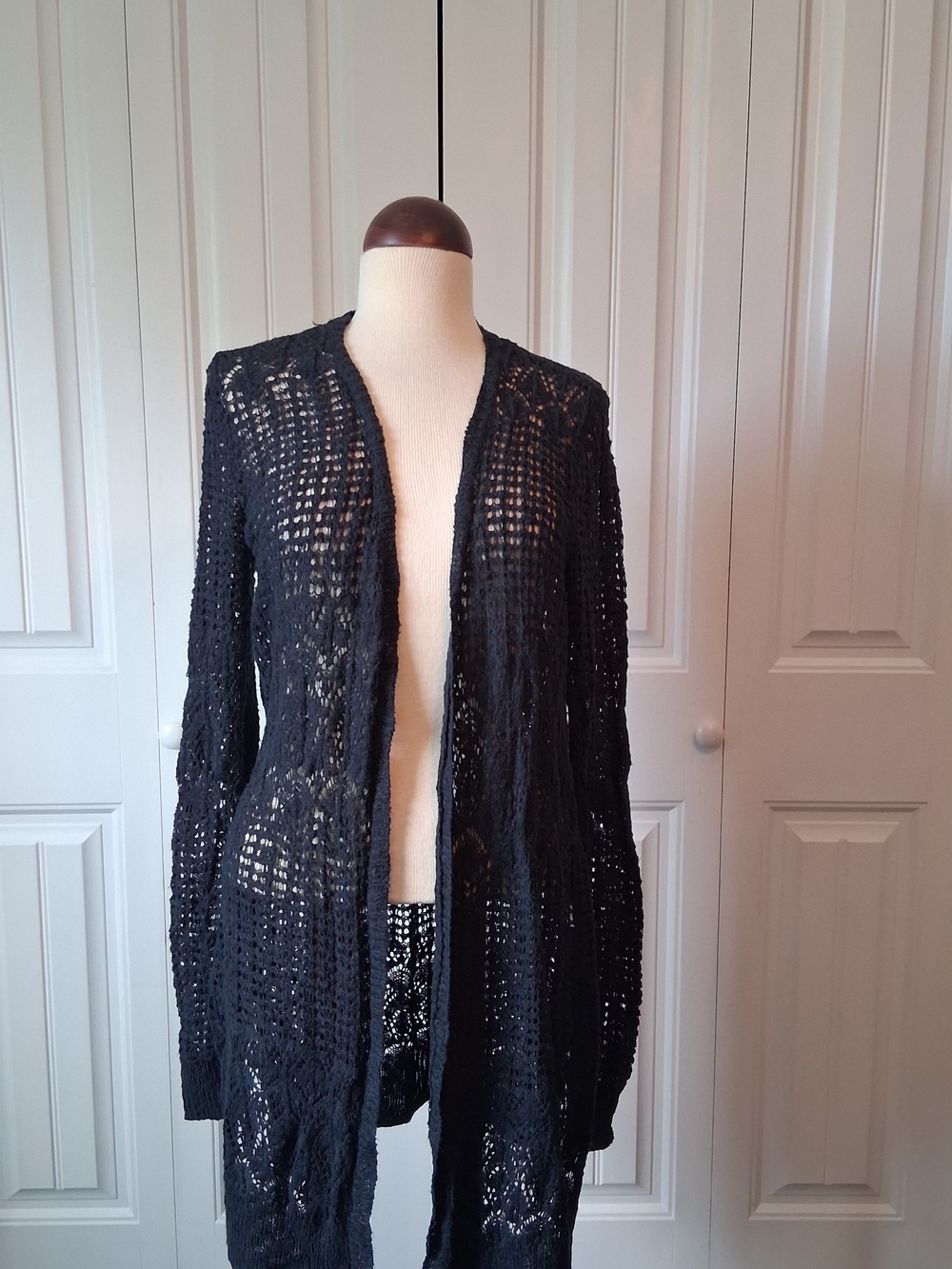 Mudd Black Open-Knit Long Cardigan Women's Size Medium